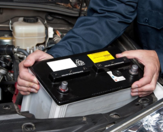 Nhận biết ắc quy ô tô hỏng - Các tín hiệu và gợi ý quan trọng