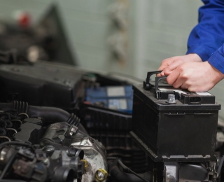 Một số lưu ý quan trọng khi sử dụng bộ kích điện xe hơi