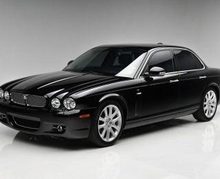 Thay Bình Ắc Quy Chuẩn Xe Jaguar XJ8 - Chính Hãng Giá Tốt Nhất